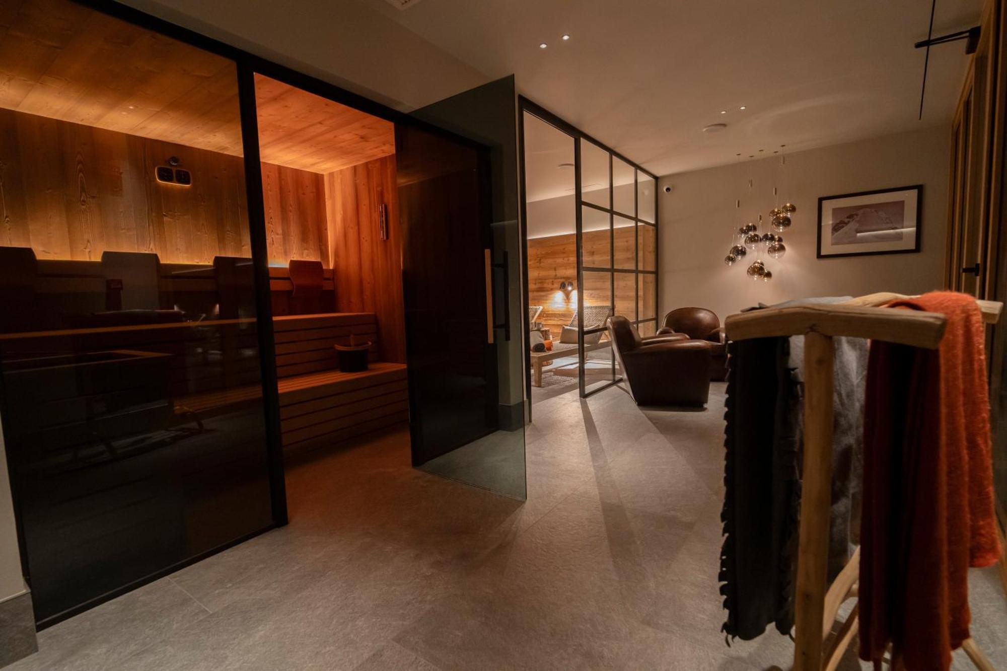 Hotel Alu Mountain Design Бормио Екстериор снимка