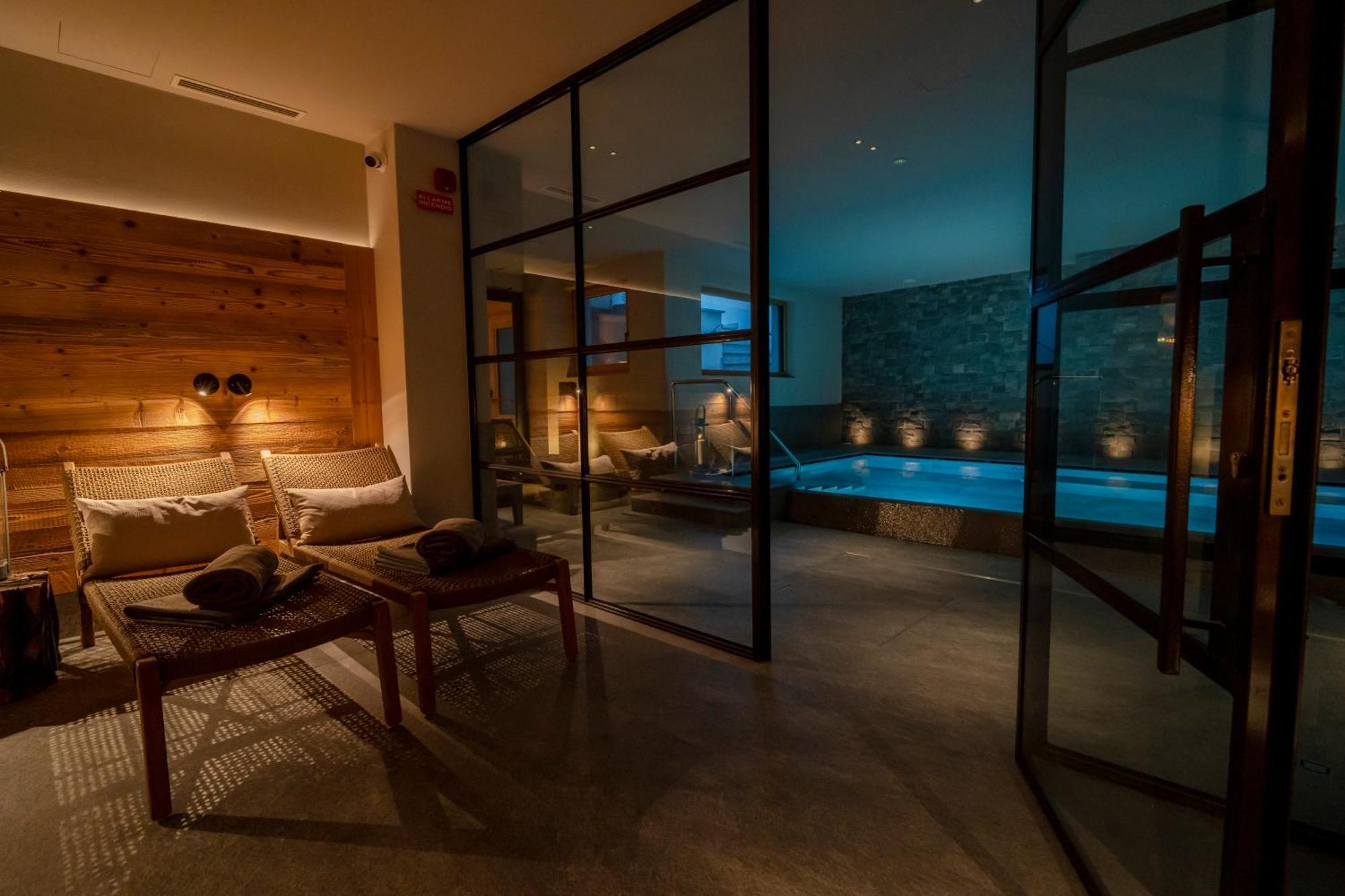 Hotel Alu Mountain Design Бормио Екстериор снимка
